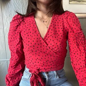 Red Polka Dot Wrap 🌹